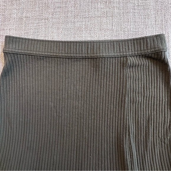 ABERCROMBIE AND FITCH Olive Midi Ribbed Skirt Long Side Slit Pencil Sleek Wmn S - Picture 4 of 14